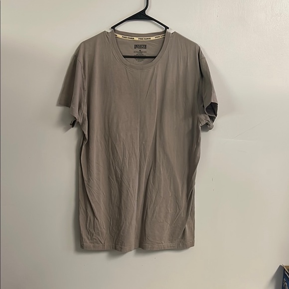 Bundle of two Duluth Trading short sleeve T-shirts in Brown and Black - Picture 1 of 6